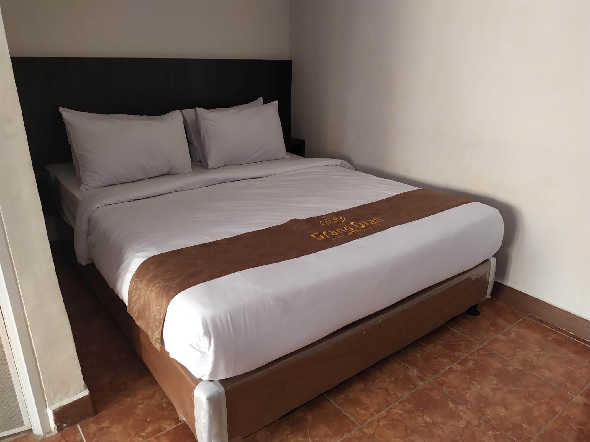 Grand Dian Hotel Guci Тегал Экстерьер фото